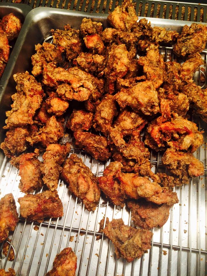 樂知旅店附近商家 Hon‘s Fried Chicken的照片