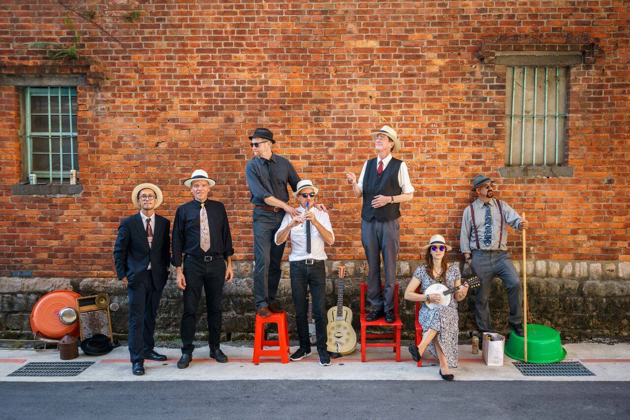 樂知旅店附近商家 Tiehua Music Village的照片